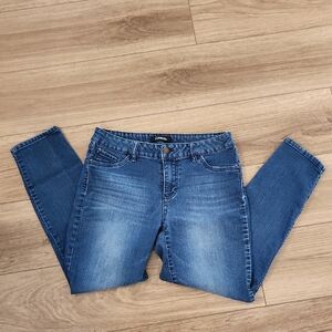 d. jeans Women's Denim Skinny Jeans, Size 8P